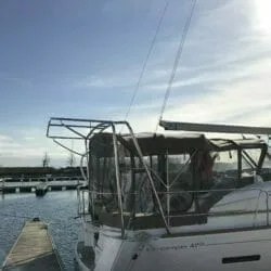 Jeanneau 41DS davit solar arch